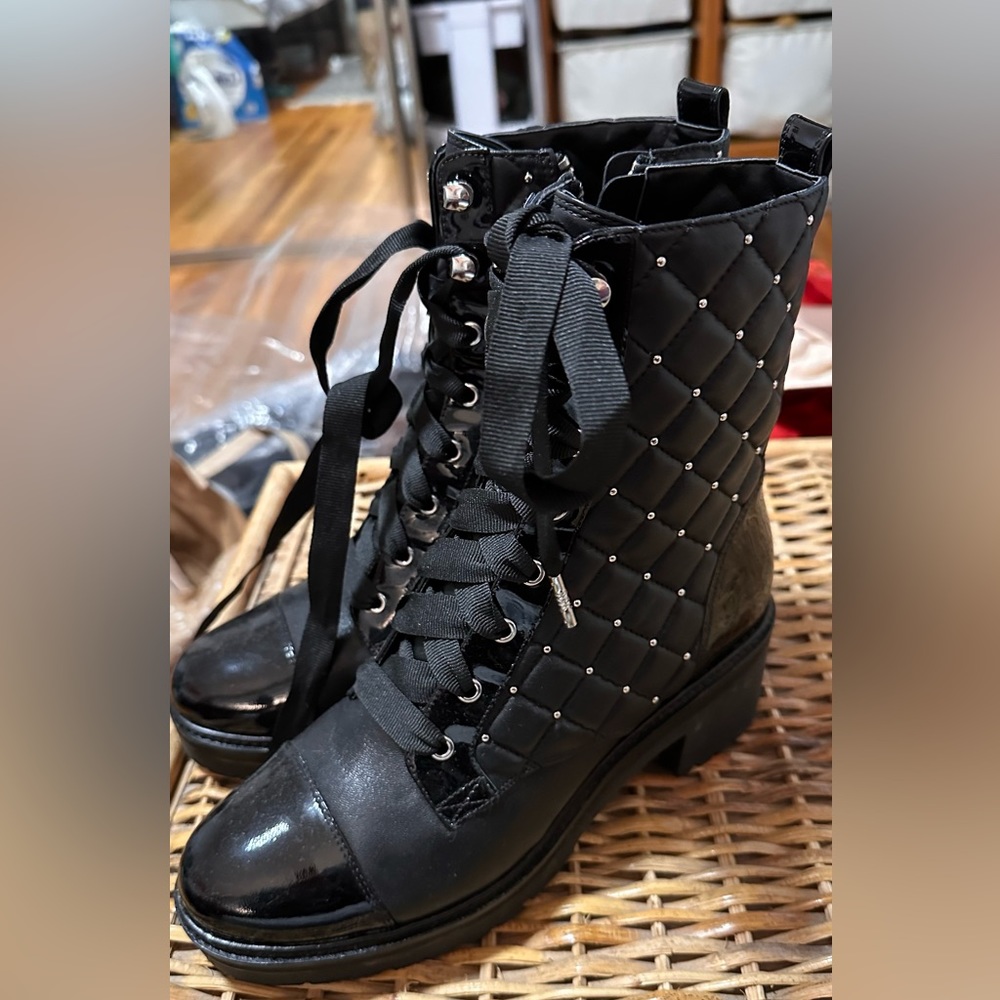 MK boots